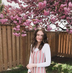 Meet your Posher, Holly